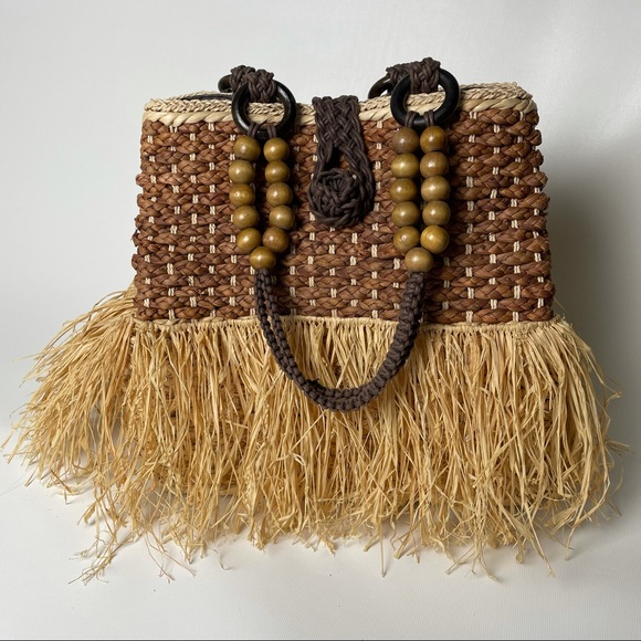 Florabella Straw Shoulder Bag - Picture 3 of 7